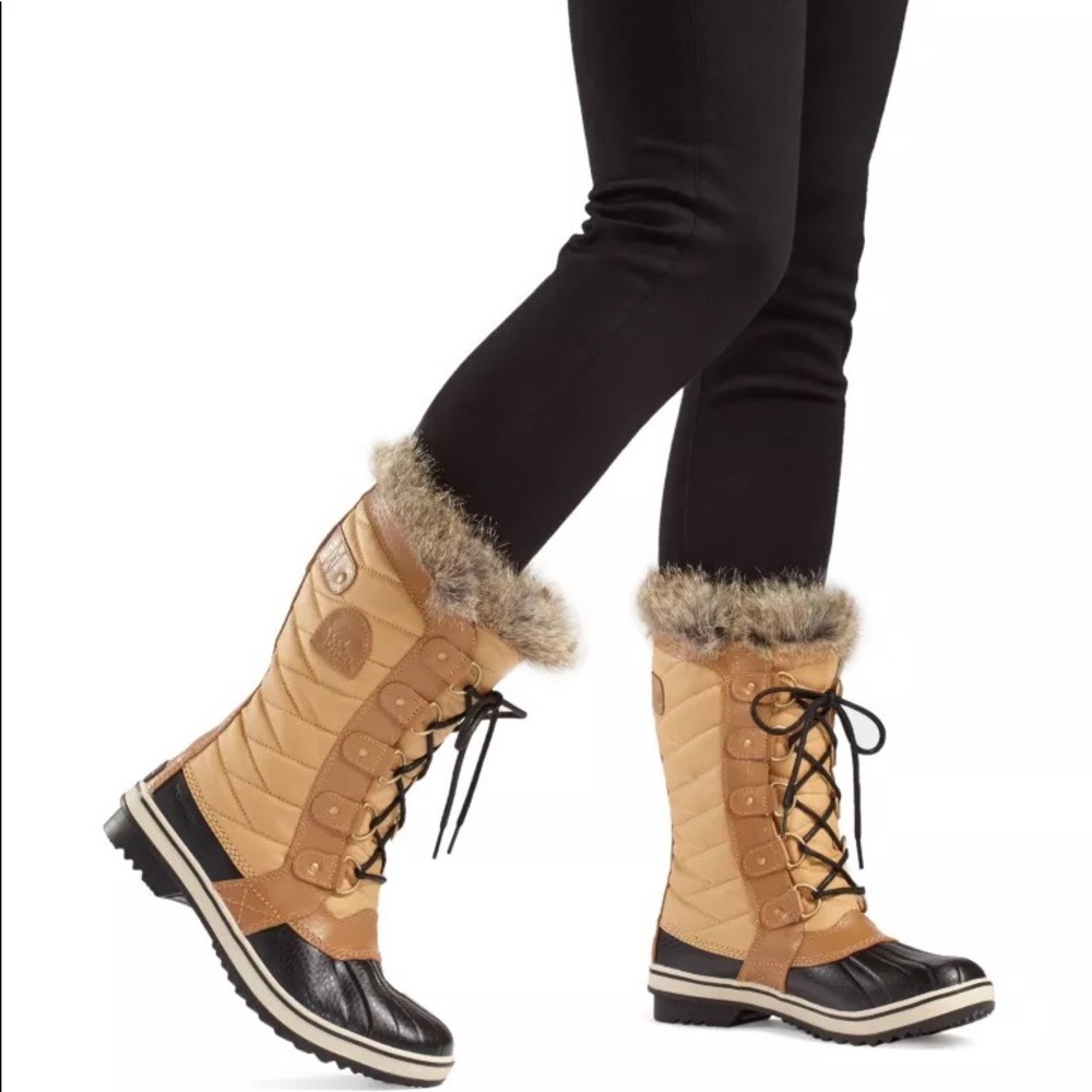 Sorel kids Tofino II Size 6